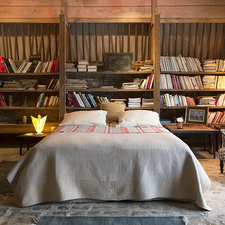 Maison D'hote De Myon 4*