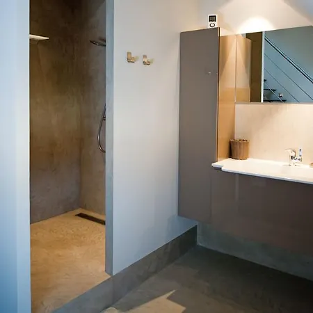 Maison D'hote De Myon לינה וארוחת בוקר 3*