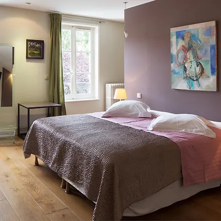 Maison D'hote De Myon לינה וארוחת בוקר 3*