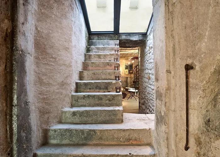 Oda ve Kahvaltı Maison D'hote De Myon 4*